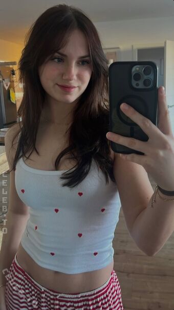 Lea Viktoria Nude Leaks OnlyFans Photo 44