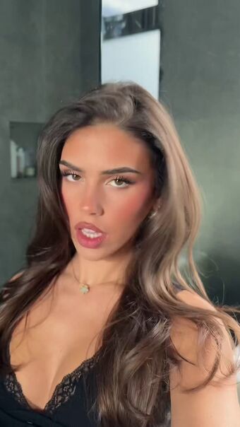 Leah Halton