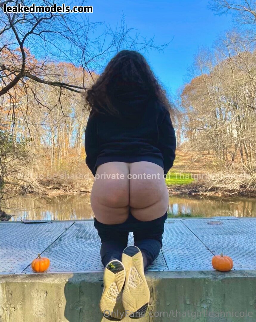 https:  leahnicolexo  thatgirlleahnicole Nude Leaks OnlyFans Photo 2 -  Leaked Models