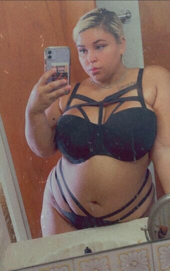 Leishla Gomez Nude Leaks OnlyFans Photo 10