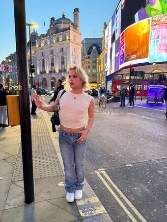Leona Nude Leaks OnlyFans Photo 10