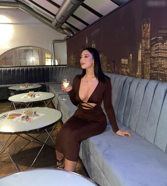 leonaankj