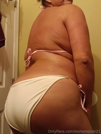 lesliemonet21 Nude Leaks OnlyFans Photo 27