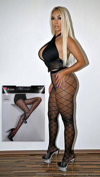 lexas_dressing_room
