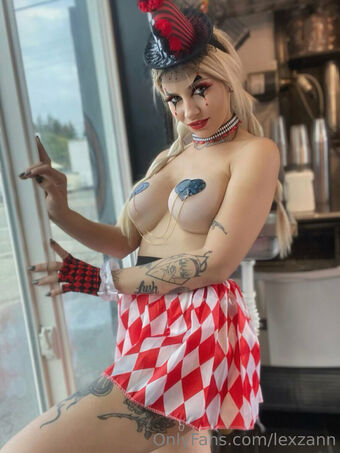 Lexze
