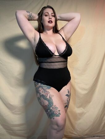 Lillias Right Nude Leaks OnlyFans Photo 190