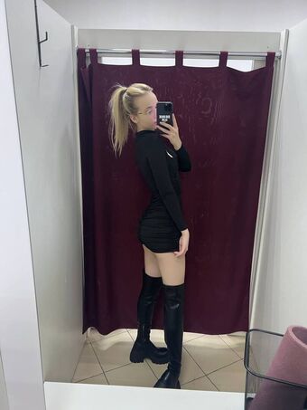 lilolendis Nude Leaks OnlyFans Photo 22