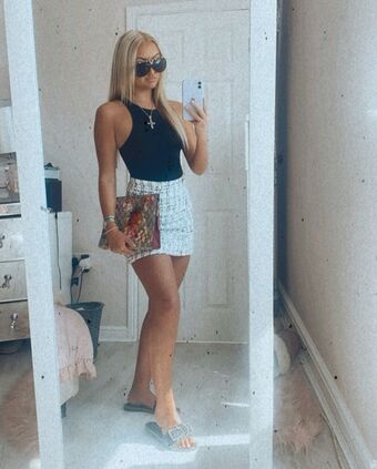 Lily Mcalpine Nude Leaks OnlyFans Photo 33