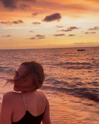 Lina Moumni Nude Leaks OnlyFans Photo 2