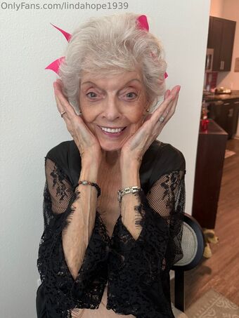 lindahope1939 Nude Leaks OnlyFans Photo 66