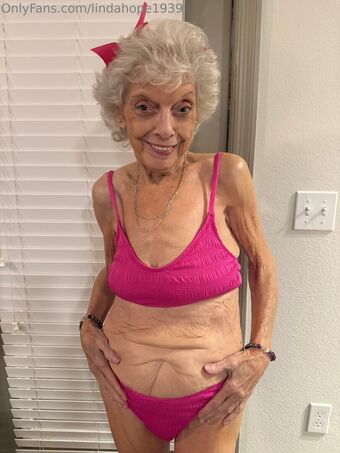 lindahope1939 Nude Leaks OnlyFans Photo 71