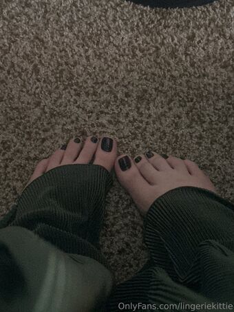 lingeriekittie