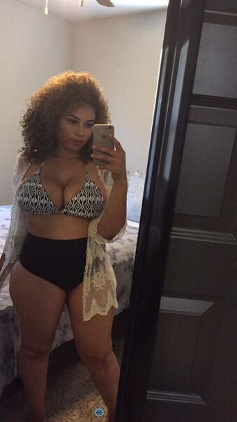 Lipstickthvg Nude Leaks OnlyFans Photo 35