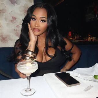 Lira Galore