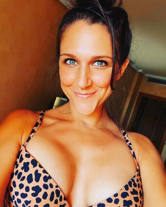 Lisa Dollan | Yorkshire Peach