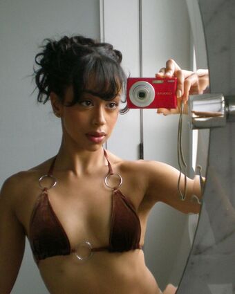 Liza Koshy Nude Leaks OnlyFans Photo 26