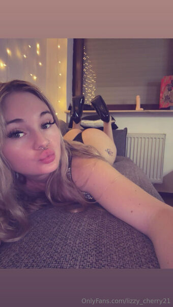 Lizzy_cherry21 Nude Leaks OnlyFans Photo 11
