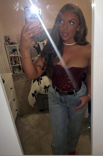 Lois Rae Nude Leaks OnlyFans Photo 9
