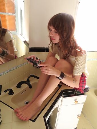 lolabllue Nude Leaks OnlyFans Photo 42