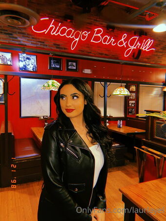 Lolo's Worlds Nude Leaks OnlyFans Photo 7