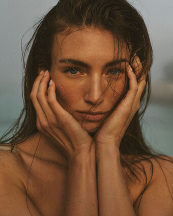 Lorena Rae
