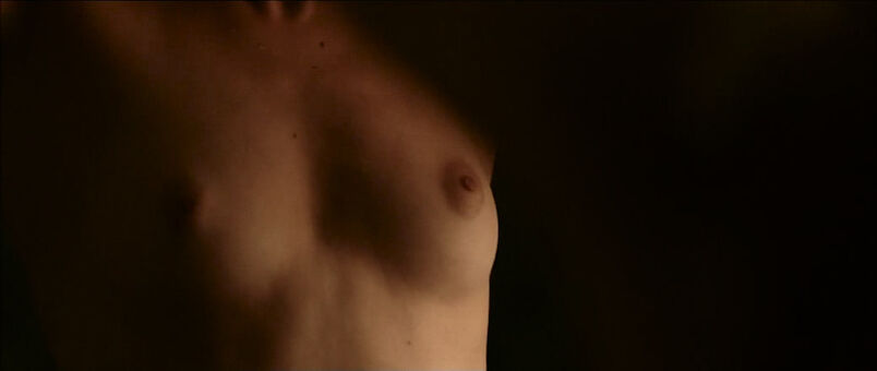 Lou de Laâge Nude Leaks OnlyFans Photo 7