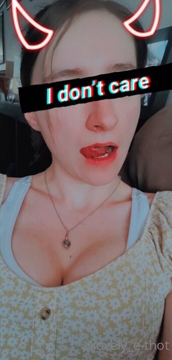 lovel-e-thot Nude Leaks OnlyFans Photo 3