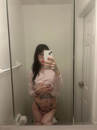 lovethysinner Nude Leaks OnlyFans Photo 15
