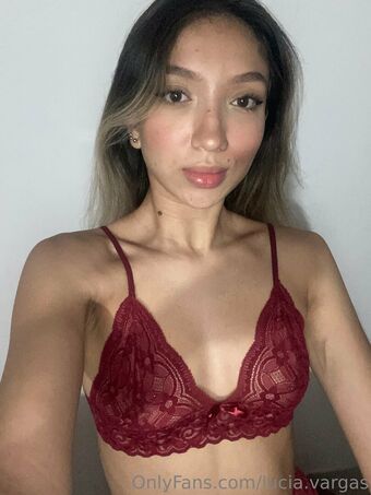 lucia.vargas Nude Leaks OnlyFans Photo 2