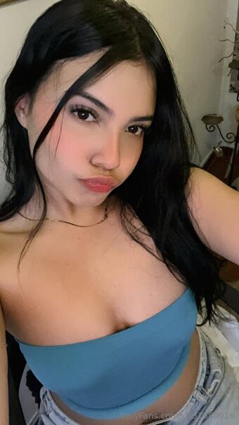 luciafoster69 Nude Leaks OnlyFans Photo 2