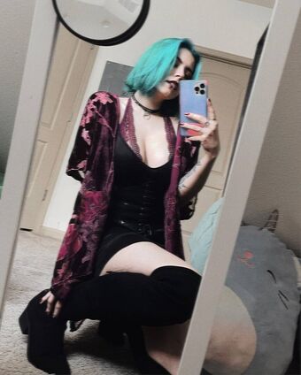 Luna Bloom