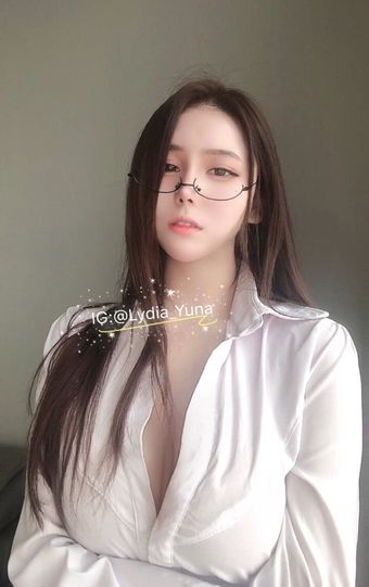 Lydia Yuna Nude Leaks OnlyFans Photo 12