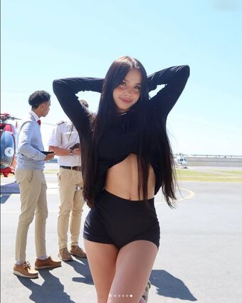 lyna_com2000 Nude Leaks OnlyFans Photo 15