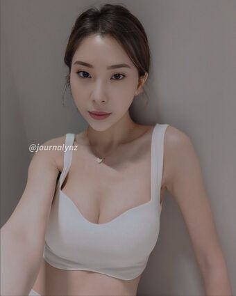 Lynzilia Nude Leaks OnlyFans Photo 24