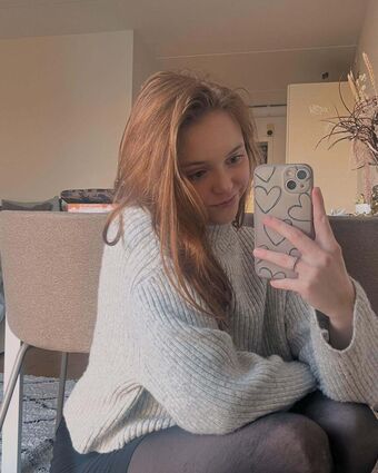 Madeleine_b123