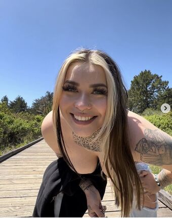 Madison Banks Nude Leaks OnlyFans Photo 3