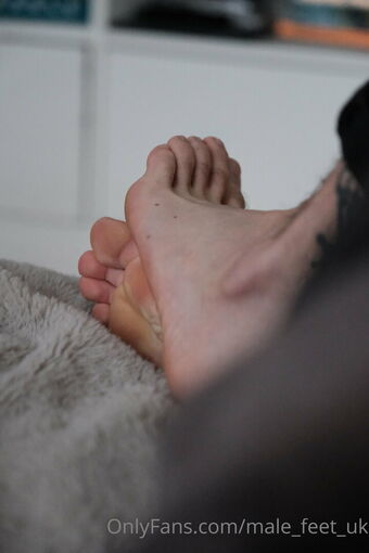 male_feet_uk
