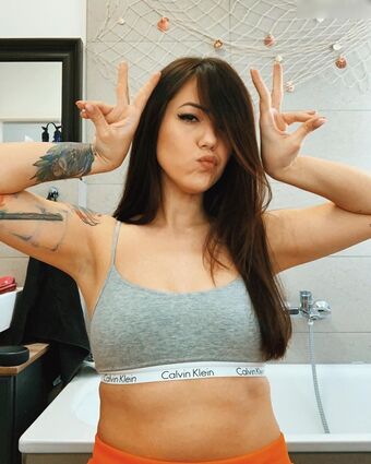 Malwanne Nude Leaks OnlyFans Photo 21