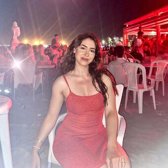 Maricel Freire Hotwife