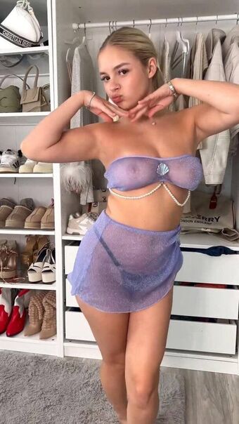 Marsden Brooke Nude Leaks OnlyFans Photo 2