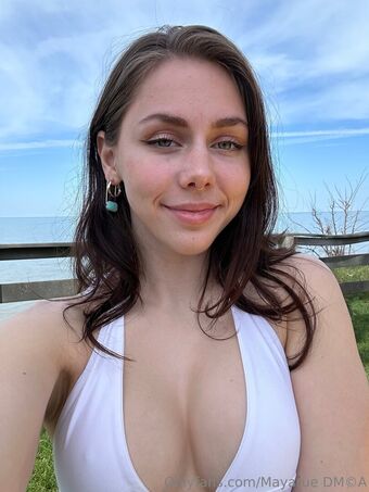 Mayalane Mayaneu