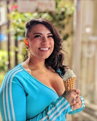 Mayanna Berrin