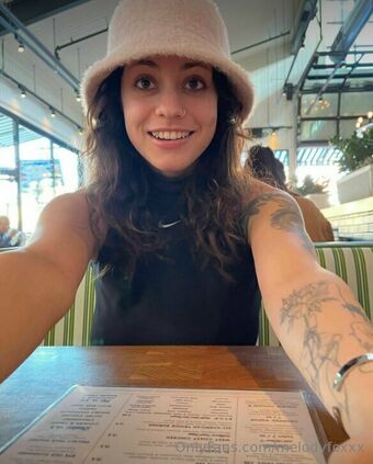 melodyfoxxx