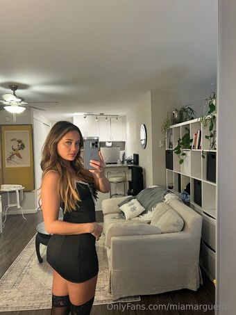 Mia Gibbs Nude Leaks OnlyFans Photo 22