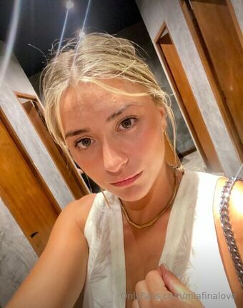 miafinalove Nude Leaks OnlyFans Photo 18