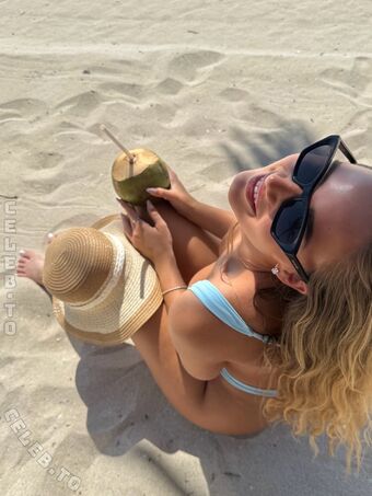 Michelle Hartmann Nude Leaks OnlyFans Photo 55