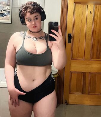 mila bloom