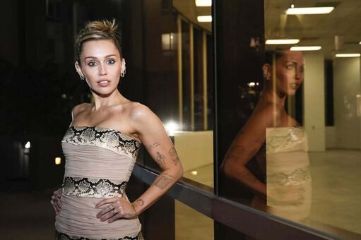 Miley Cyrus Nude Leaks OnlyFans Photo 1270