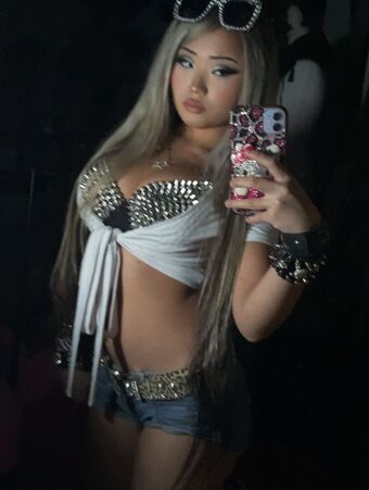 Miley Vang Nude Leaks OnlyFans Photo 8