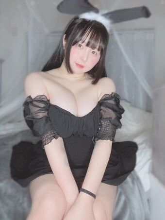 Milky Ueda Nude Leaks OnlyFans Photo 9